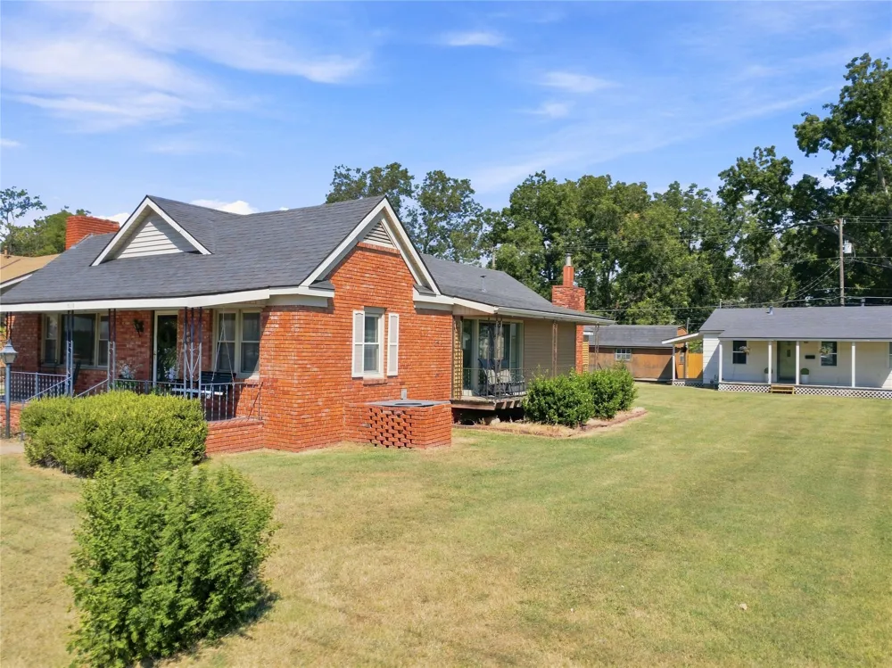 519 E Main Street Pawhuska, OK 74056