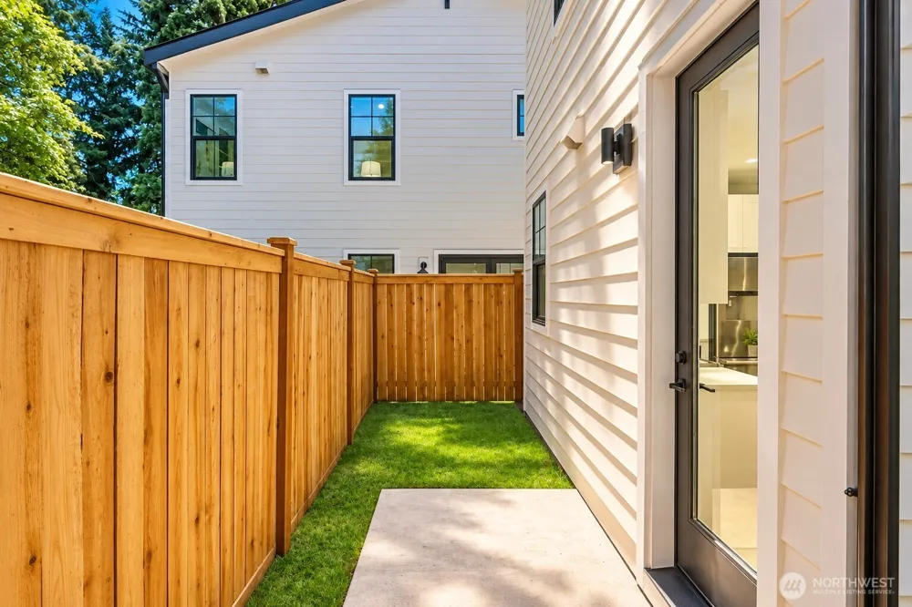 9210 116th Avenue NE Kirkland, WA 98033