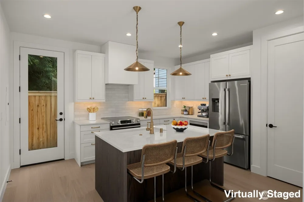 9210 116th Avenue NE Kirkland, WA 98033