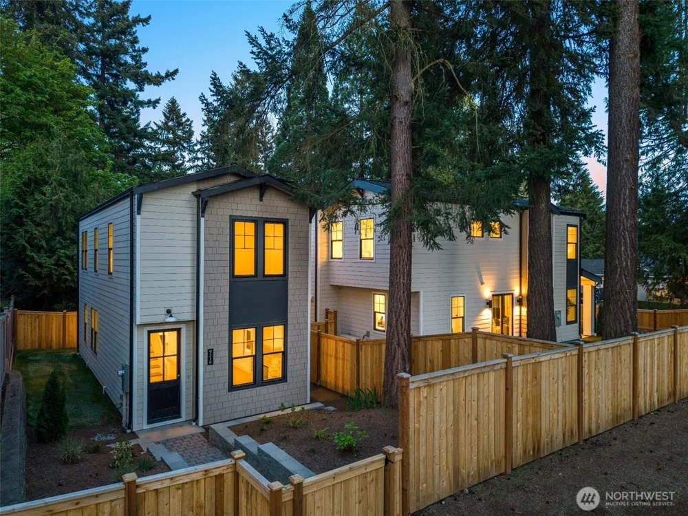 9210 116th Avenue NE Kirkland, WA 98033