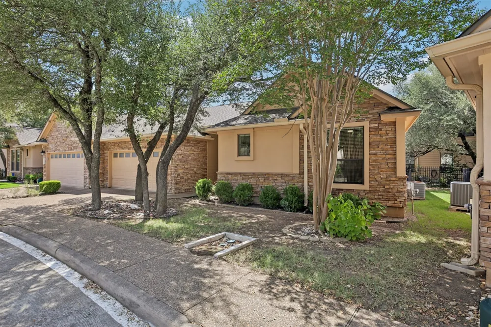4213 Wild Iris Lane Austin, TX 78727