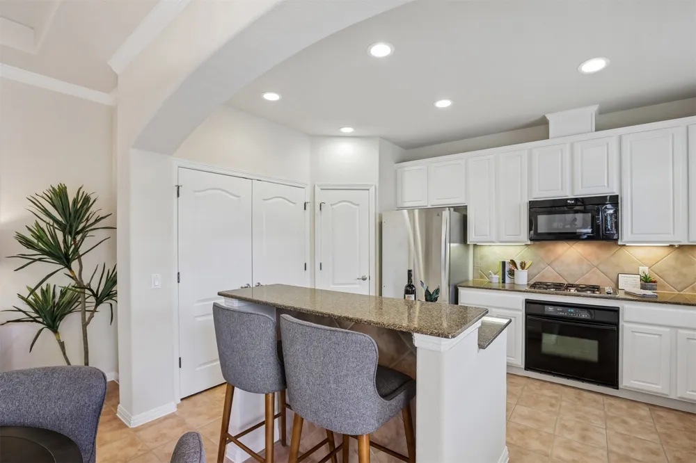 4213 Wild Iris Lane Austin, TX 78727