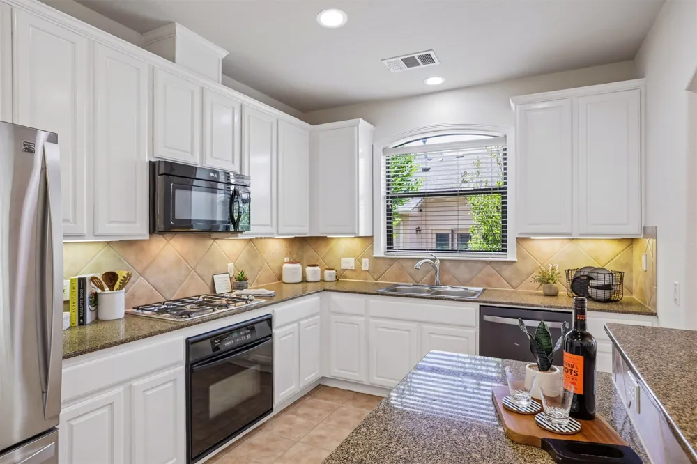 4213 Wild Iris Lane Austin, TX 78727