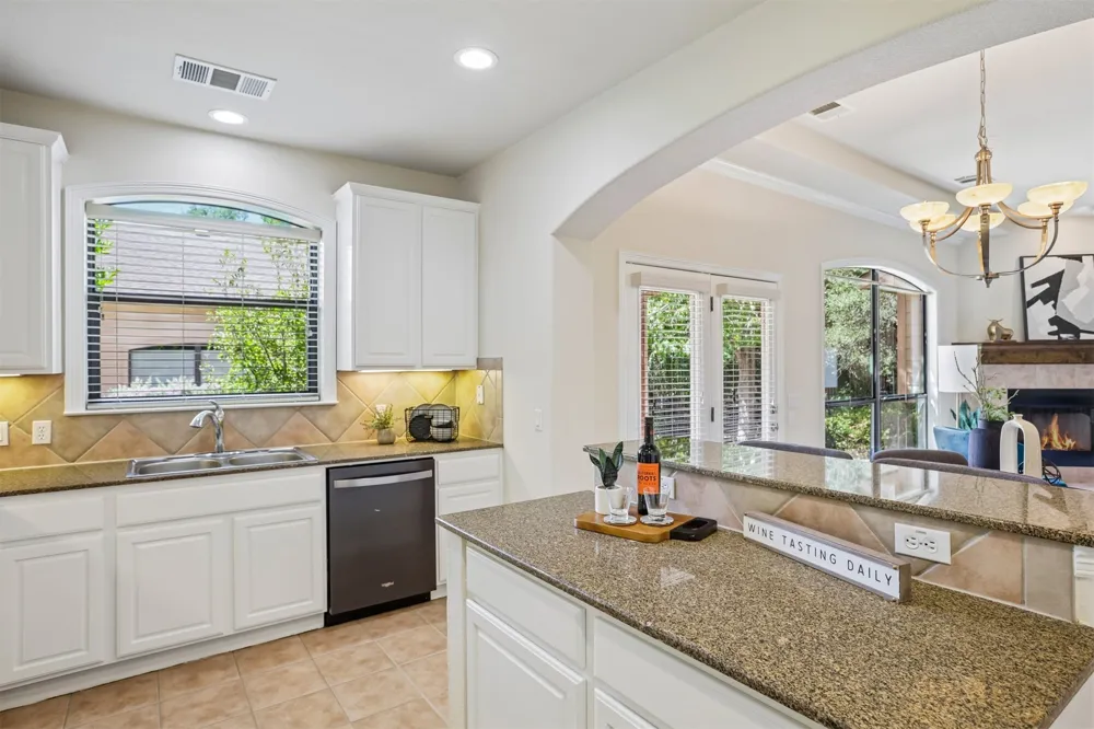 4213 Wild Iris Lane Austin, TX 78727