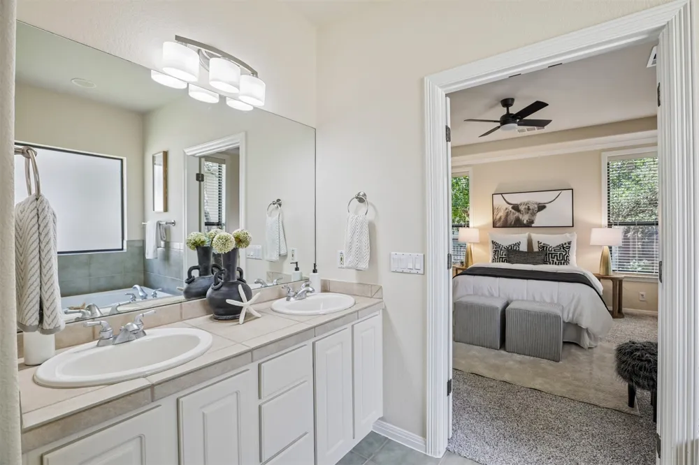 4213 Wild Iris Lane Austin, TX 78727