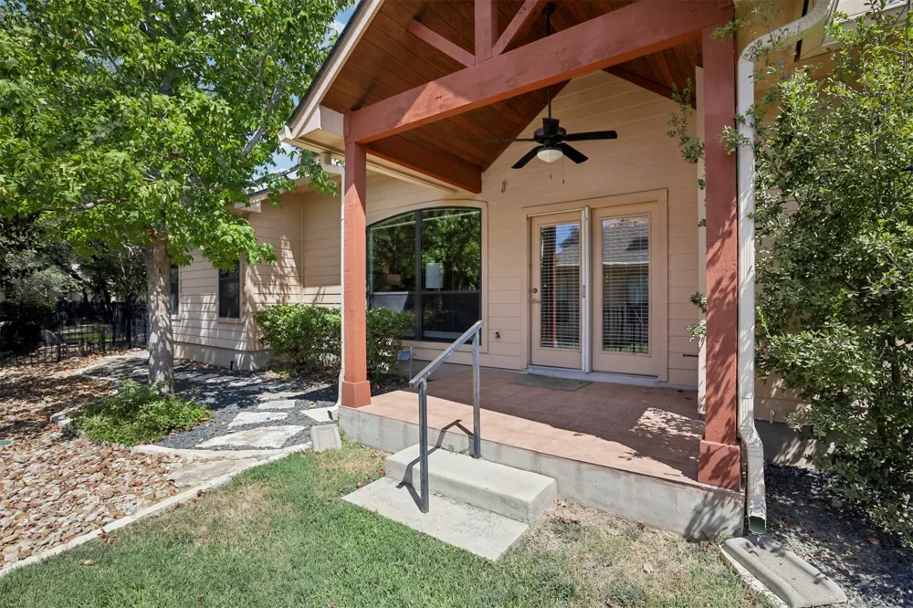 4213 Wild Iris Lane Austin, TX 78727