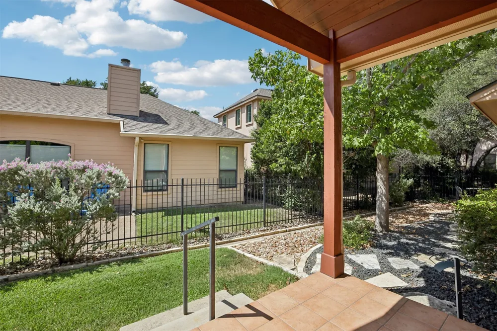 4213 Wild Iris Lane Austin, TX 78727