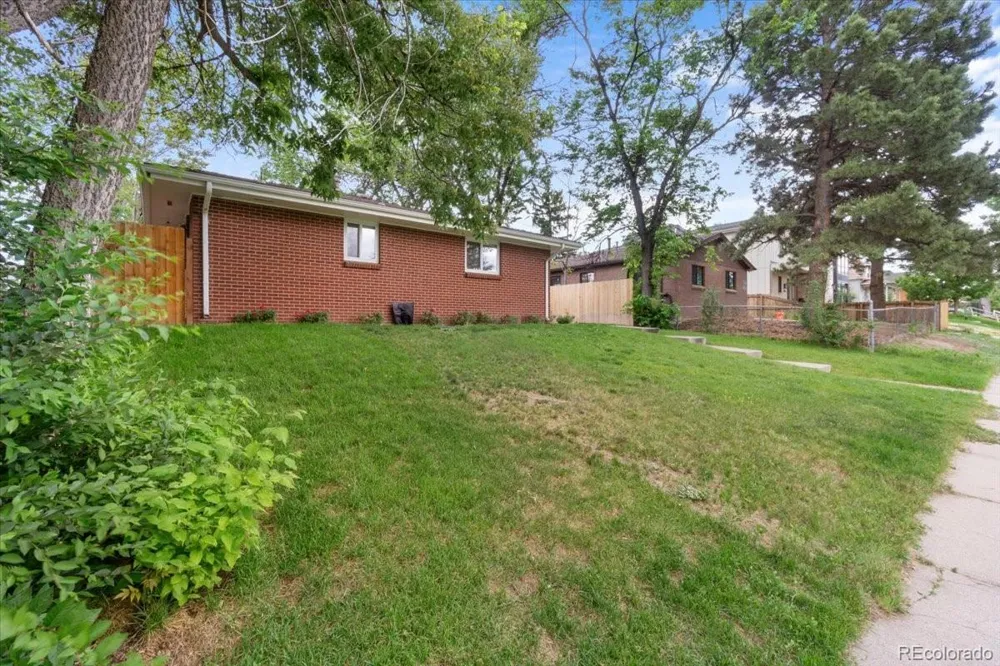 3246 Columbine Street Denver, CO 80205