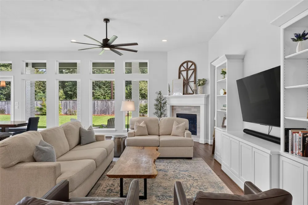 313 Lane Landing Place Montgomery, TX 77316