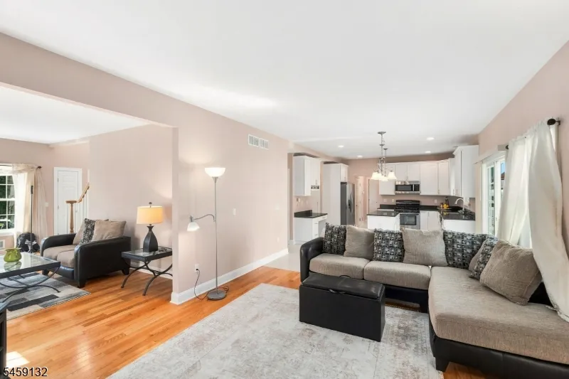 101 Churchill Ave Franklin, NJ 08873