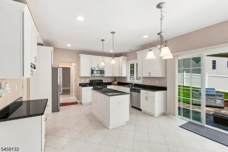 101 Churchill Ave Franklin, NJ 08873