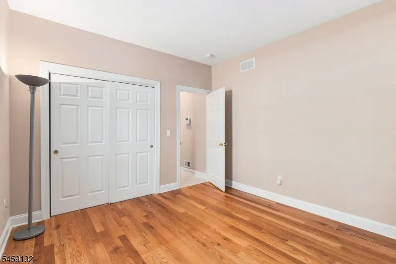 101 Churchill Ave Franklin, NJ 08873