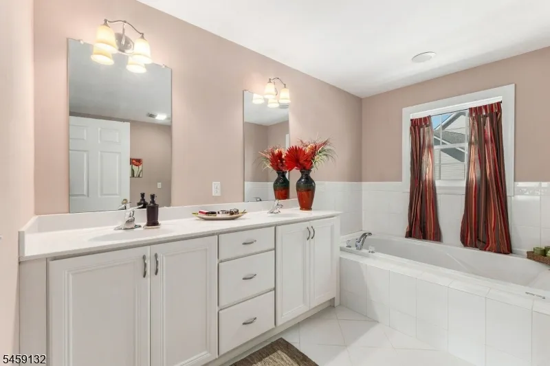 101 Churchill Ave Franklin, NJ 08873