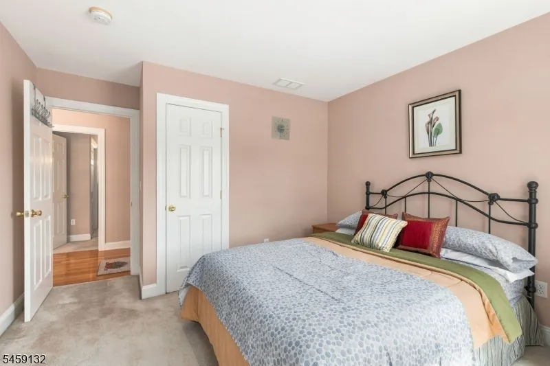 101 Churchill Ave Franklin, NJ 08873