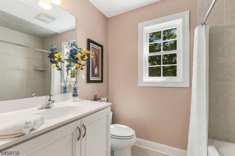 101 Churchill Ave Franklin, NJ 08873
