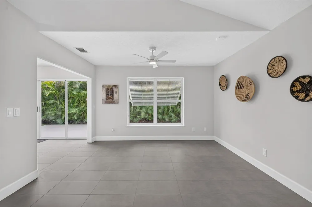 6193 SE WINDSONG LANE Stuart, FL 34997