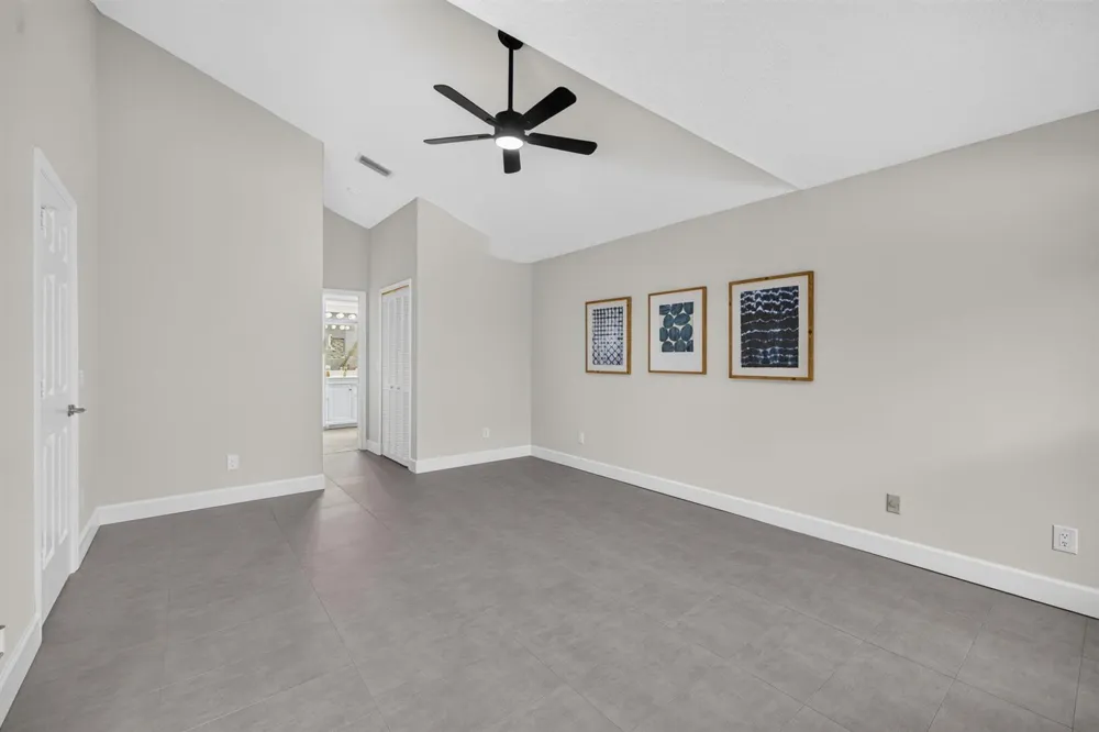 6193 SE WINDSONG LANE Stuart, FL 34997