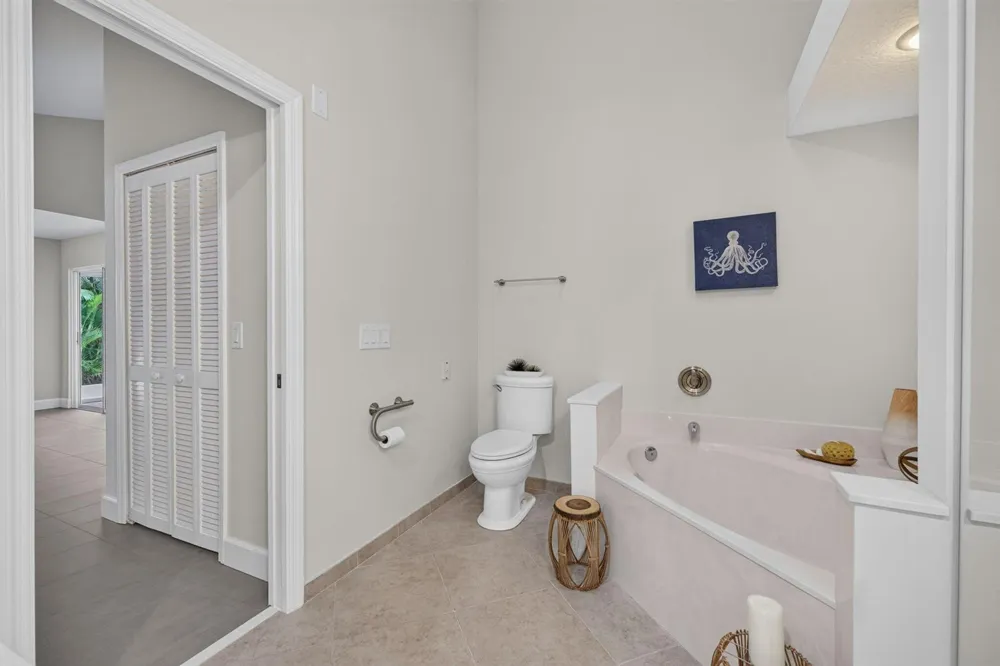 6193 SE WINDSONG LANE Stuart, FL 34997