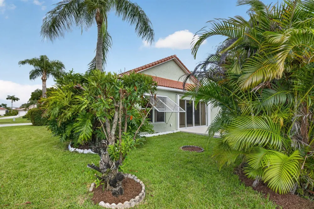 6193 SE WINDSONG LANE Stuart, FL 34997