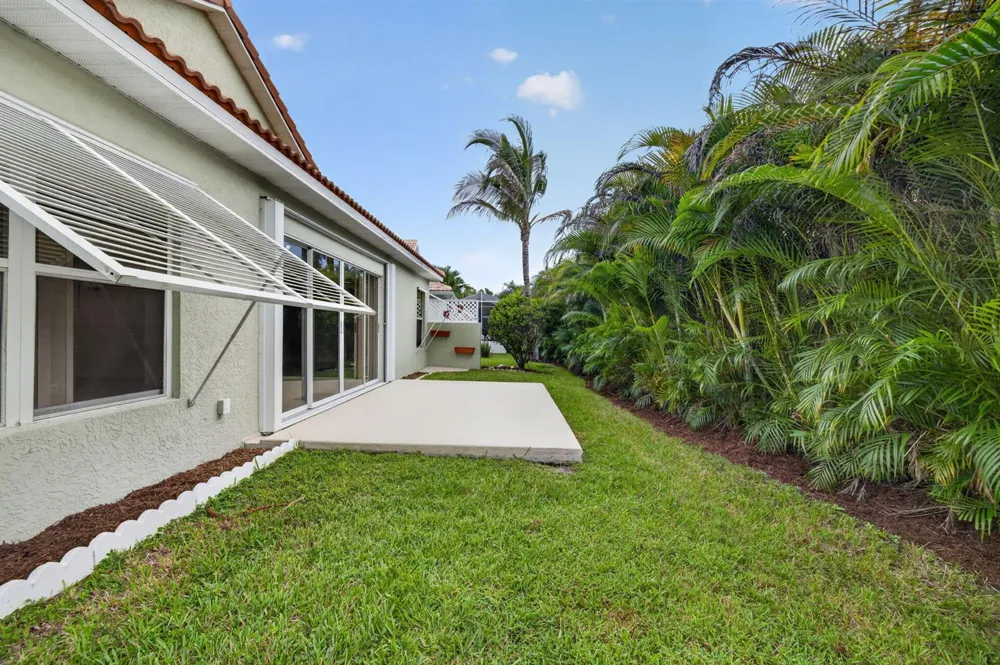 6193 SE WINDSONG LANE Stuart, FL 34997