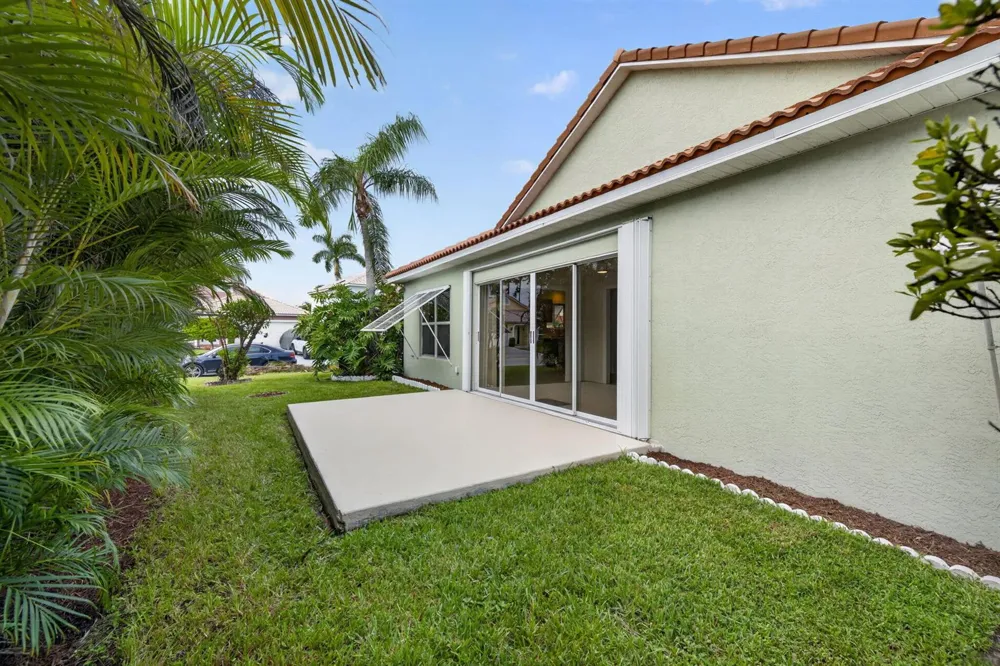 6193 SE WINDSONG LANE Stuart, FL 34997