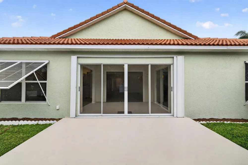 6193 SE WINDSONG LANE Stuart, FL 34997