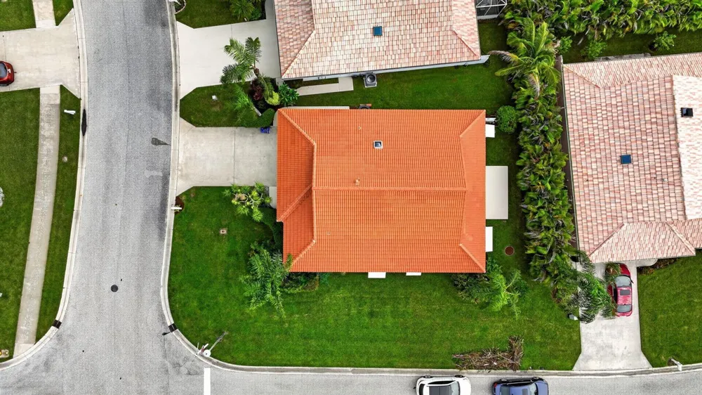 6193 SE WINDSONG LANE Stuart, FL 34997