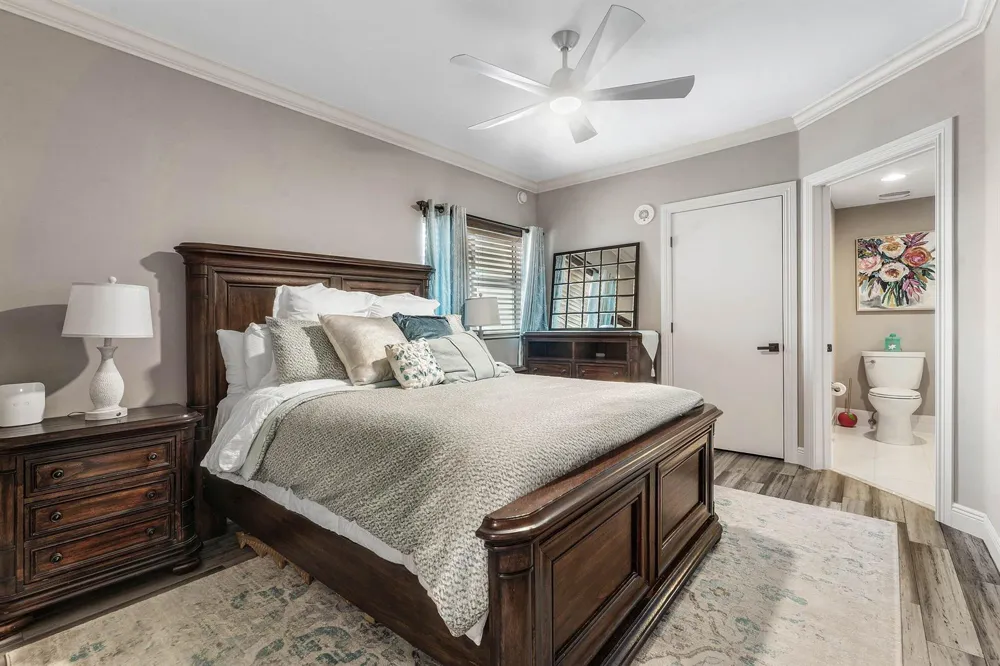 2650 Lake Shore Drive #2102 Riviera Beach, FL 33404