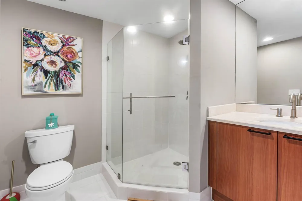 2650 Lake Shore Drive #2102 Riviera Beach, FL 33404
