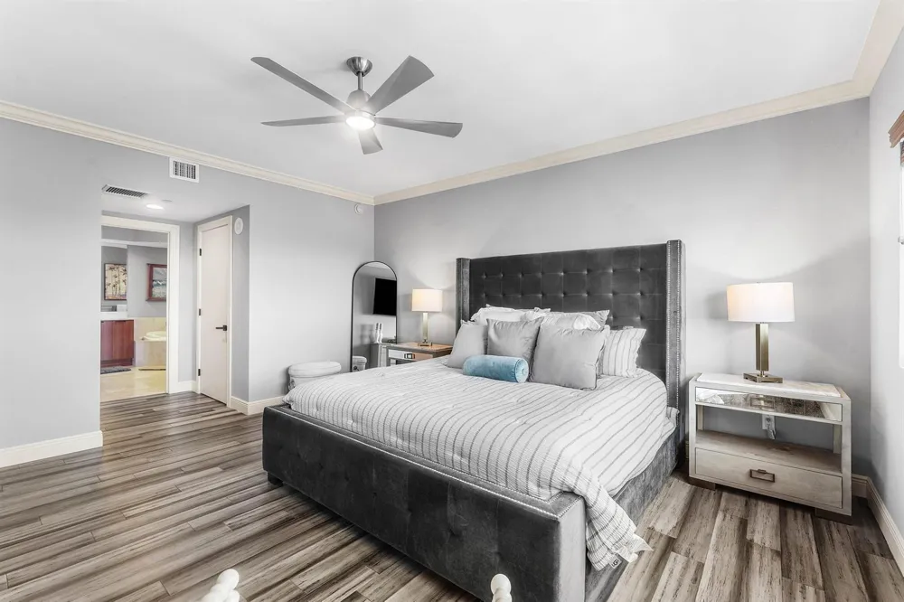 2650 Lake Shore Drive #2102 Riviera Beach, FL 33404