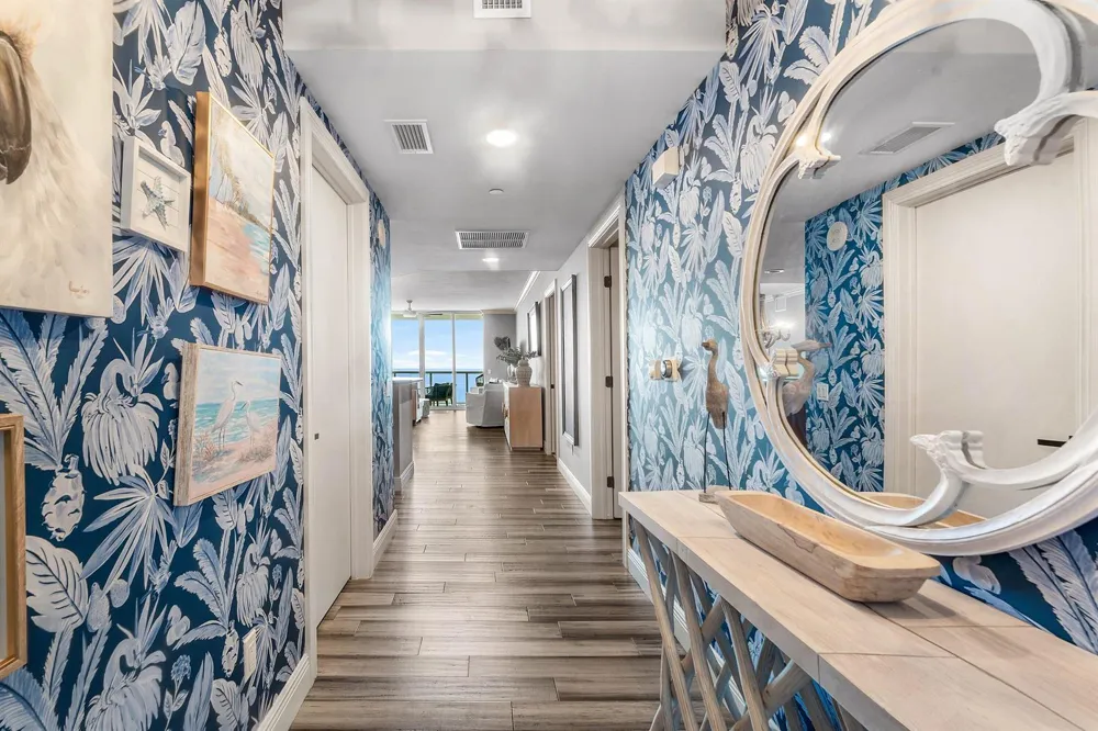 2650 Lake Shore Drive #2102 Riviera Beach, FL 33404