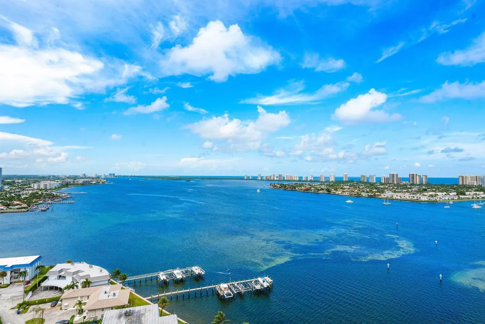 2650 Lake Shore Drive #2102 Riviera Beach, FL 33404