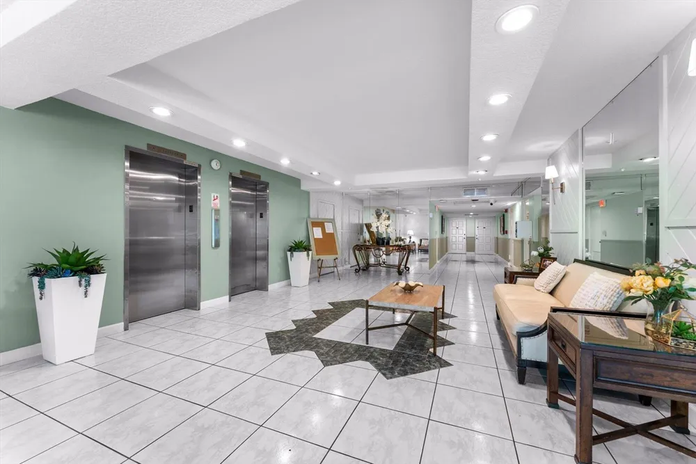 3051 Course Drive #909 Pompano Beach, FL 33069