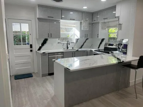 291 E Boca Raton Road