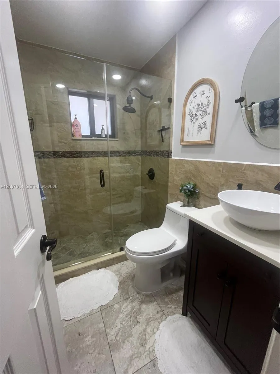 7801 W 30th Ln Hialeah, FL 33018