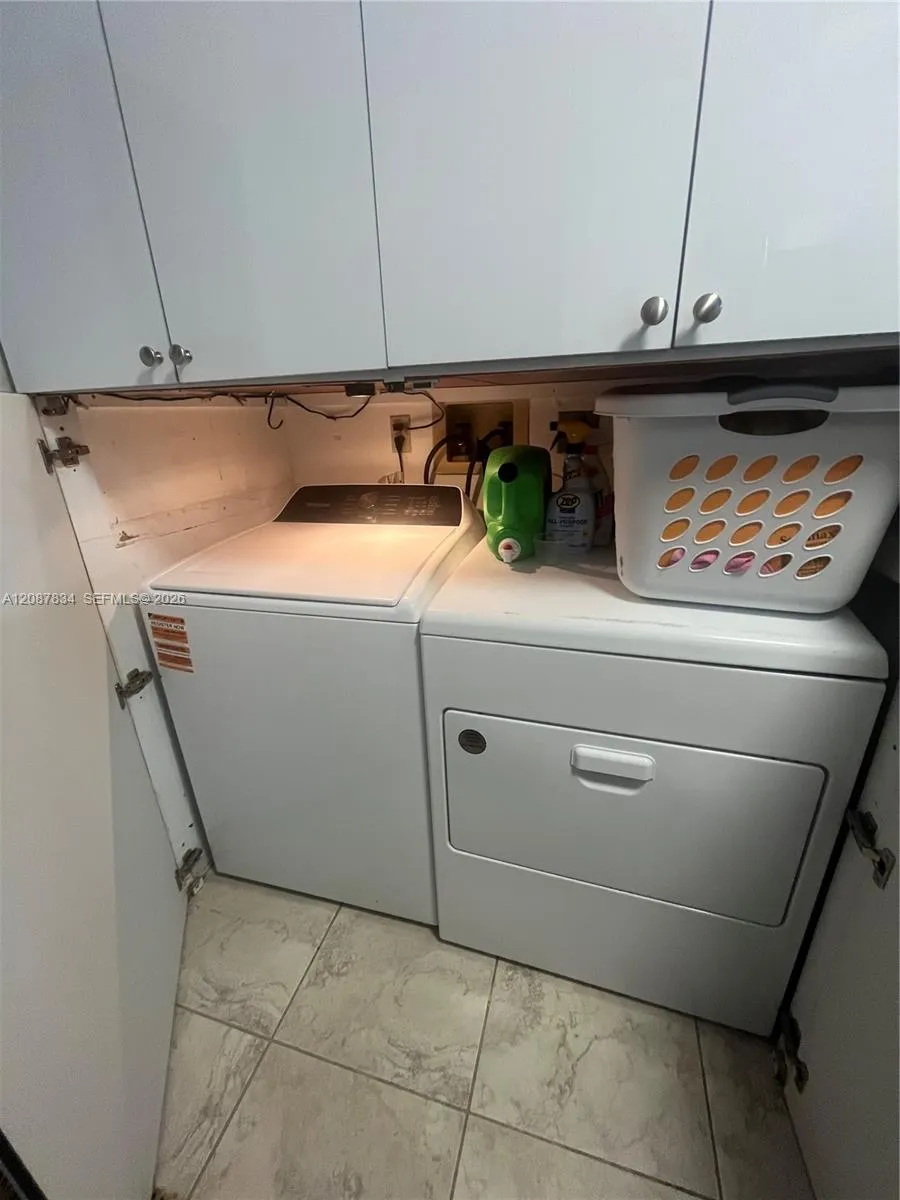 7801 W 30th Ln Hialeah, FL 33018