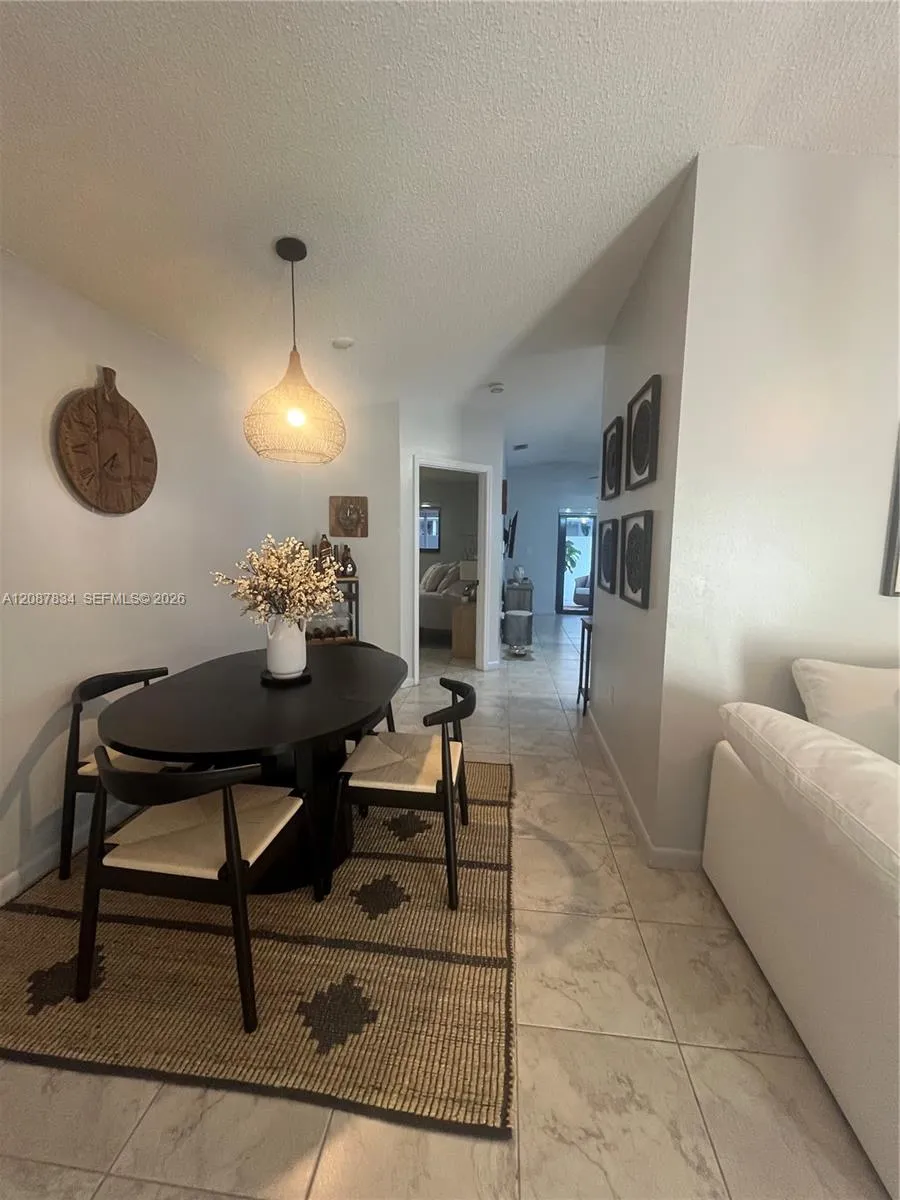 7801 W 30th Ln Hialeah, FL 33018