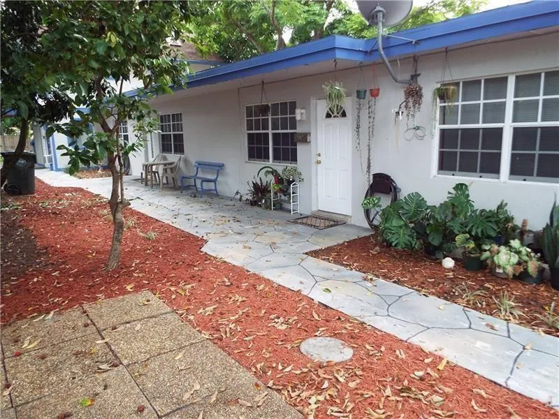 898 NE 39TH STREET #2 Oakland Park, FL 33334