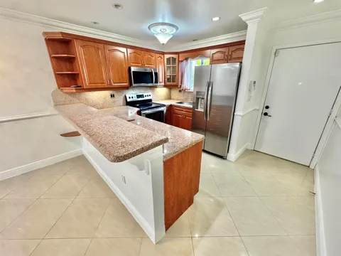 6074 FOREST HILL BOULEVARD #107