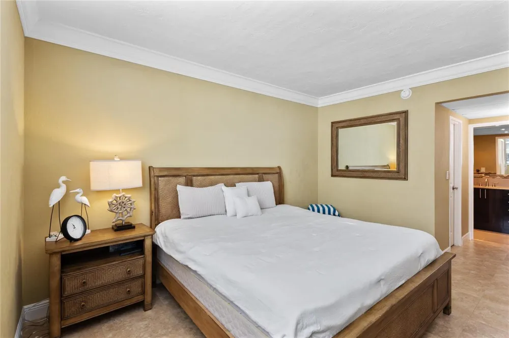 4250 GALT OCEAN DRIVE #8L Fort Lauderdale, FL 33308