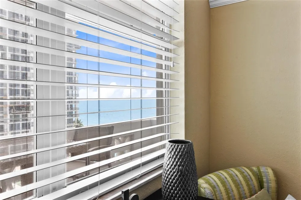 4250 GALT OCEAN DRIVE #8L Fort Lauderdale, FL 33308