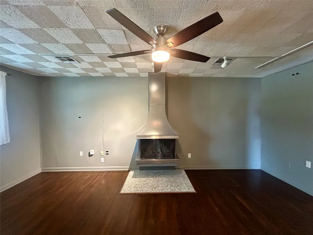 1348 S College Avenue Tulsa, OK 74104