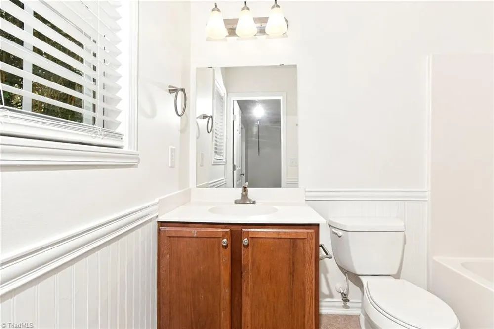 5117 Oakhurst Park Court Kernersville, NC 27284