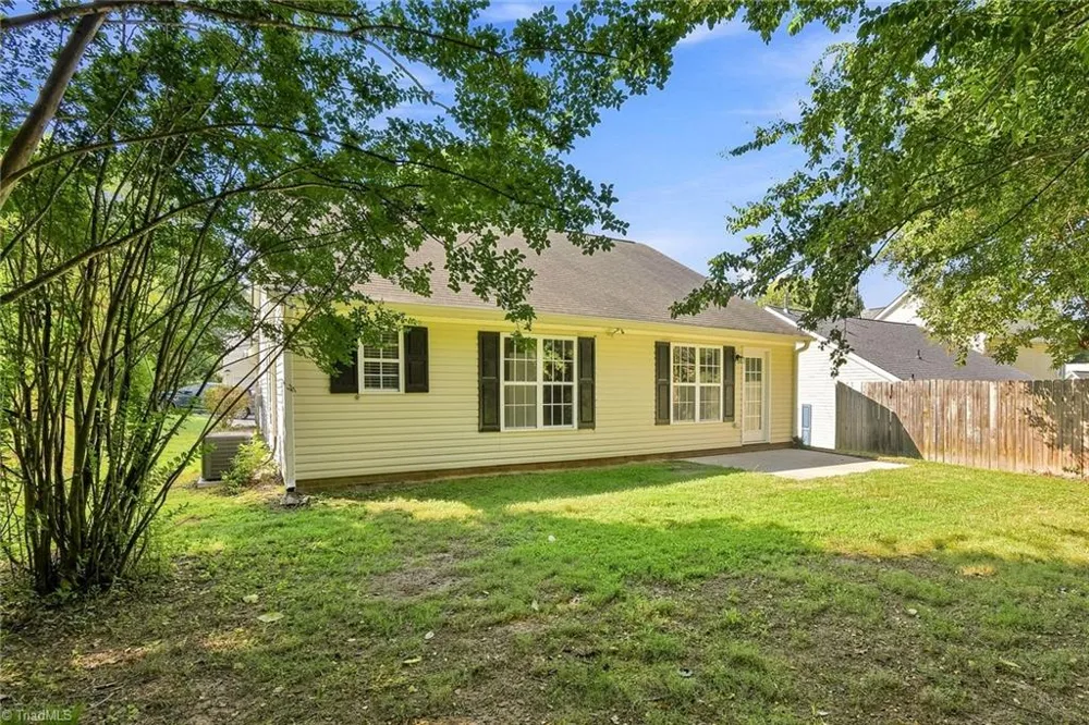 5117 Oakhurst Park Court Kernersville, NC 27284