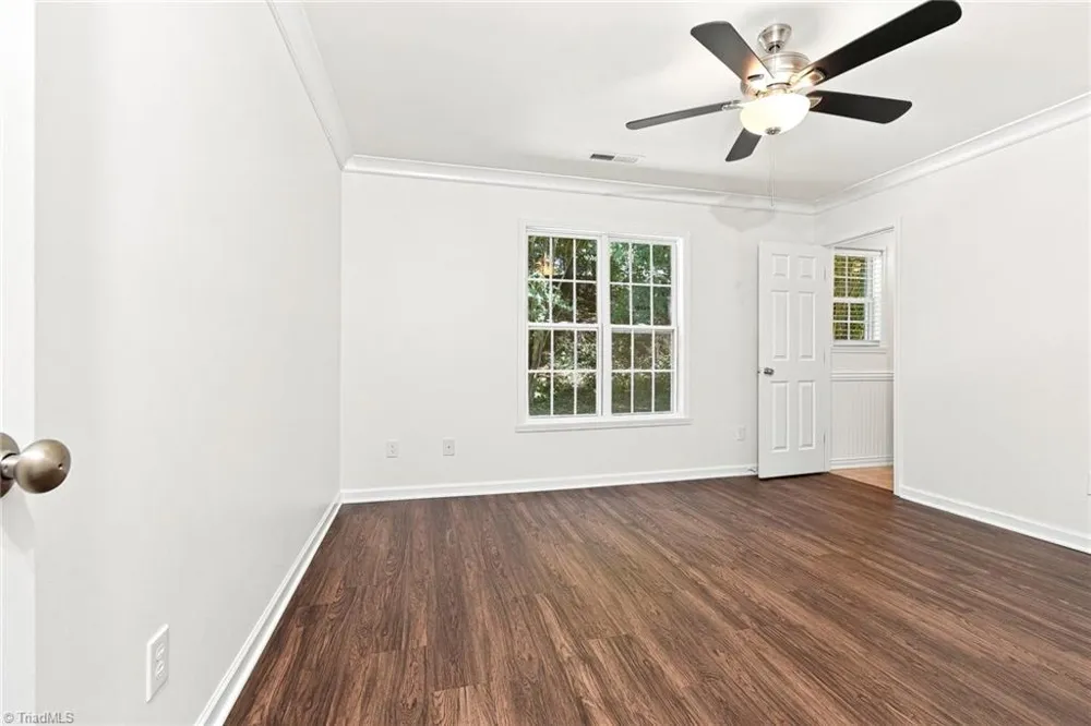 5117 Oakhurst Park Court Kernersville, NC 27284