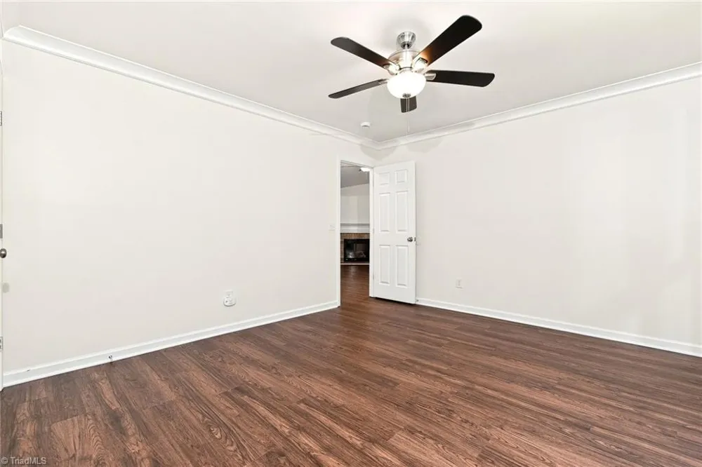 5117 Oakhurst Park Court Kernersville, NC 27284