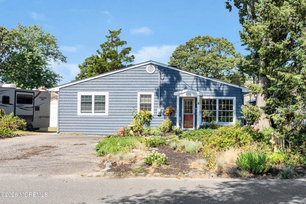 594 Robinhood Road Brick, NJ 08724
