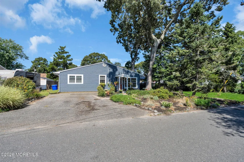594 Robinhood Road Brick, NJ 08724