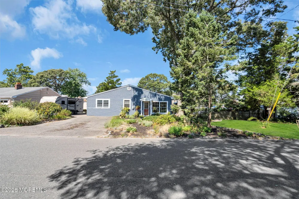 594 Robinhood Road Brick, NJ 08724