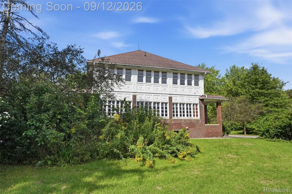 19701 Karr Road Sumpter Township, MI 48111
